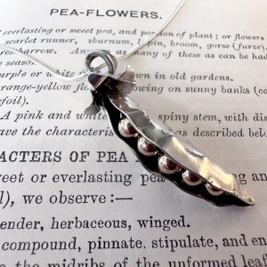 Silver pea pod pendant